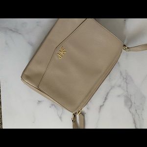 Freshly picked crossbody bag